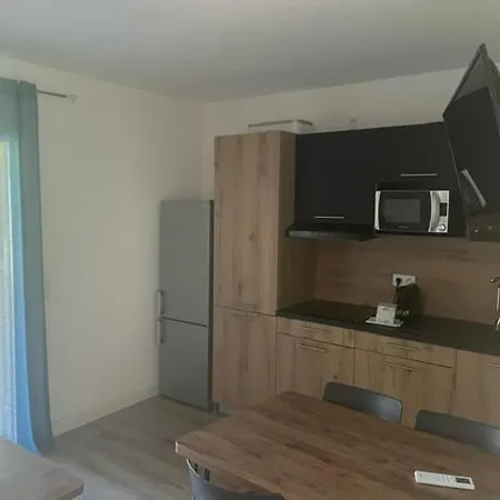 Corse Du Sud Fiori Di Cala Rossa T2 Rez De Jardin Dans Résidence Piscine Appartamento