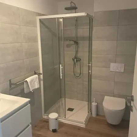 Corse Du Sud Fiori Di Cala Rossa T2 Rez De Jardin Dans Résidence Piscine Lecci