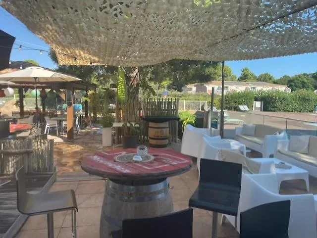 Corse Du Sud Fiori Di Cala Rossa T2 Rez De Jardin Dans Piscine * Lecci