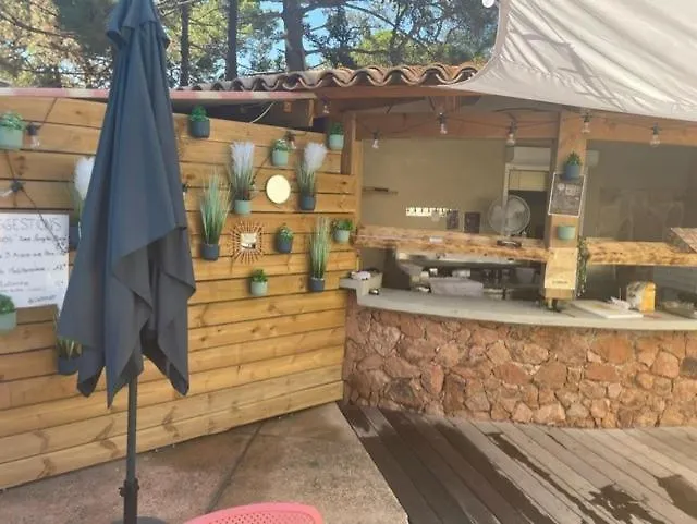 Corse Du Sud Fiori Di Cala Rossa T2 Rez De Jardin Dans Piscine Apartmán *