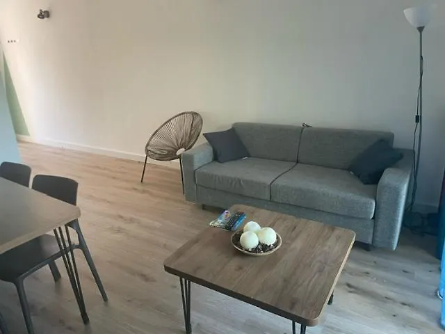 Corse Du Sud Fiori Di Cala Rossa T2 Rez De Jardin Dans Piscine Apartman